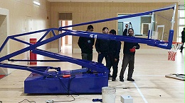 华电国际电力有限公司深圳分公司高档手动液压篮球架在半夜完工